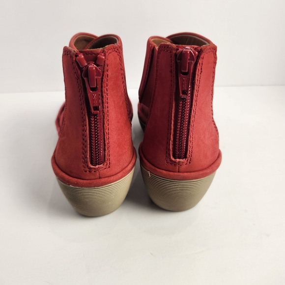 Clarks Women's Red Wedge Comfy Dressy Sandals Size 6.5M - Picture 4 of 6